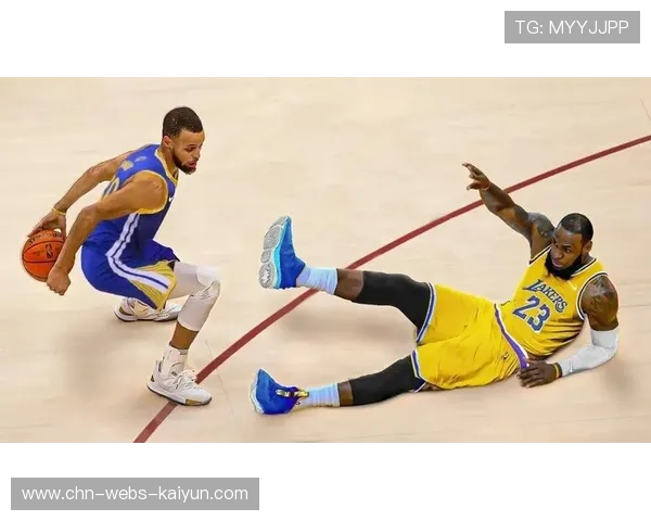 球星跨界互动成趋势，詹姆斯致敬克拉克提升WNBA关注度