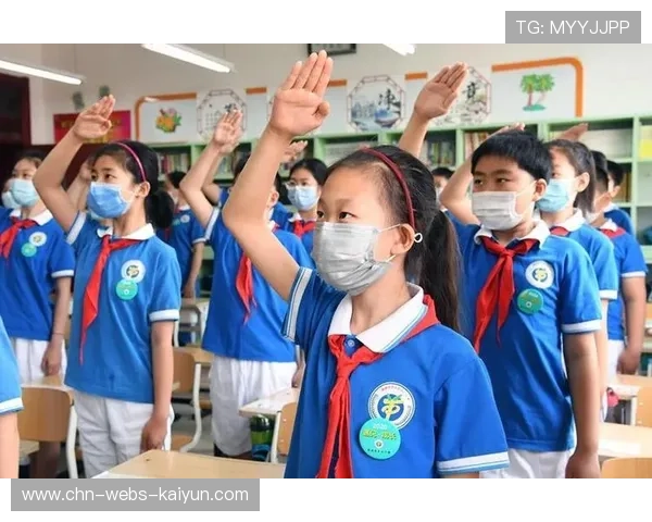 校医团队驻守引体向上赛,保障学生安全参赛 校医团队驻守引体向上赛,保障学生安全参赛