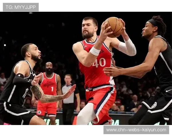 祖巴茨18分9篮板6助攻，内线全面表现助力哈登